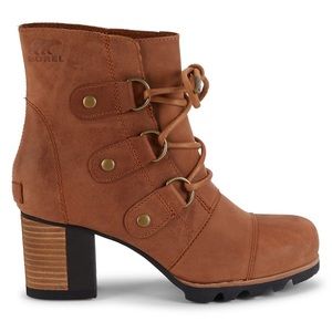 Sorel Addington Waterproof lace up boots size 9